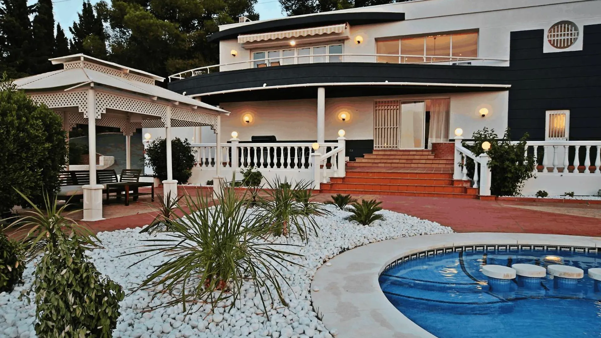 Tess Villa Arenas Alhaurin de la Torre Spain